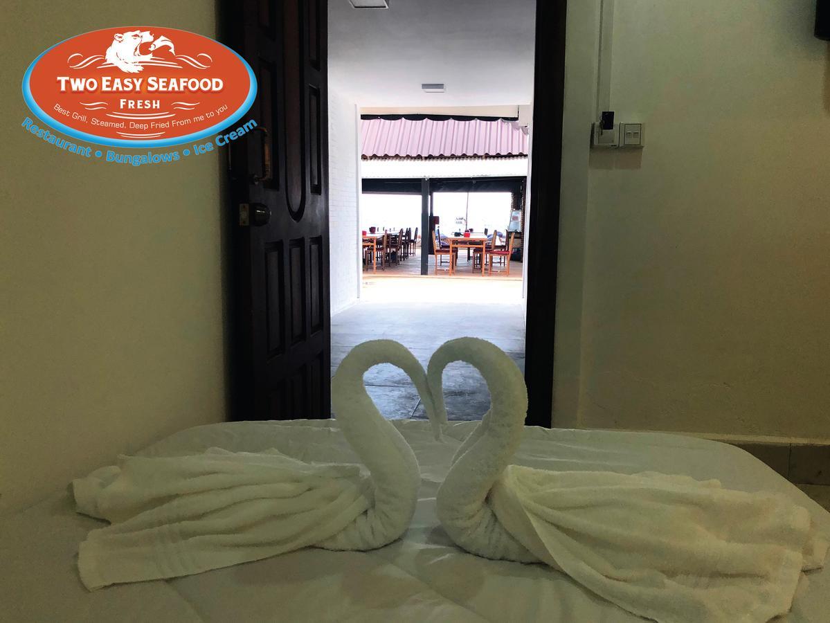 Two Easy Bungalow Hotel Sihanoukville Bagian luar foto